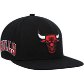 Chicago Bulls Side Core 2.0 Snapback Hat Black - Mitchell & Ness