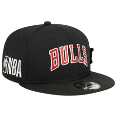 Chicago Bulls Post-Up Pin Mesh 9FIFTY Snapback Hat Black - New Era
