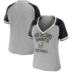 New Orleans Saints WEAR by Erin Andrews Women's Cropped Raglan Throwback V-Neck T-Shirt - Heather Gray T-shirts