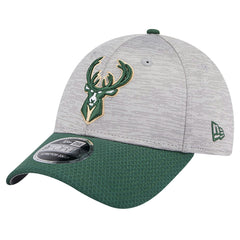Milwaukee Bucks Active Digi-Tech Two-Tone 9FORTY Adjustable Hat Heather Gray/Hunter Green - New Era