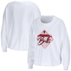 Chicago Bulls WEAR by Erin Andrews Women's Cropped Long Sleeve T-Shirt White outlet