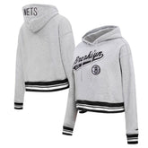 Brooklyn Nets Pro Standard Women's Script Tail Cropped Pullover Hoodie Heather Gray