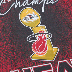 Miami Heat Hardwood Classics 2006 NBA Champions Champ City T-Shirt Red - Mitchell & Ness