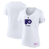 Philadelphia Flyers Fanatics Women's 2024 Hockey Fights Cancer V-Neck T-Shirt - White | US 201204252