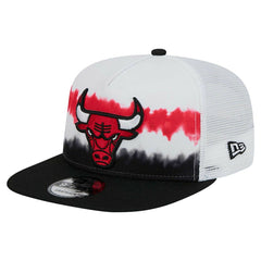 Chicago Bulls Dip-Dye 9FIFTY A-Frame Trucker Snapback Hat White/Black - New Era