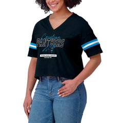 Carolina Panthers WEAR by Erin Andrews Women's Color Block Boxy Modest Crop V-Neck T-Shirt - Black T-shirts