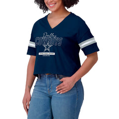 Dallas Cowboys WEAR by Erin Andrews Women's Color Block Boxy Modest Crop V-Neck T-Shirt - Navy T-shirts