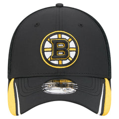 Boston Bruins New Era Linear Featherweight 39THIRTY Flex Hat - Black | US 201912196