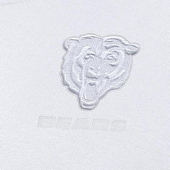 Chicago Bears Antigua Women's Victory Crew Pullover Sweatshirt - White Pullover