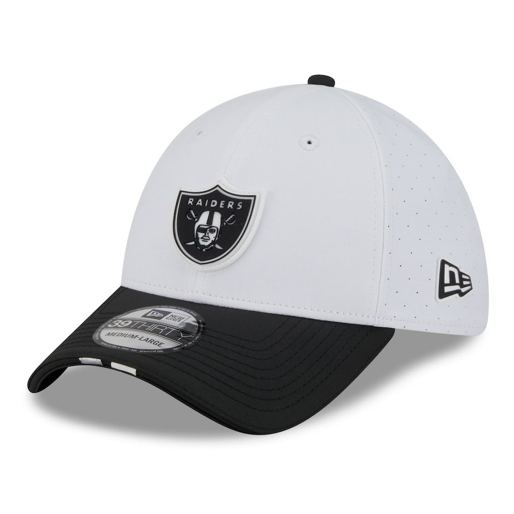Las Vegas Raiders New Era 2025 NFL Training Camp 39THIRTY Flex Hat - White/Black Hats