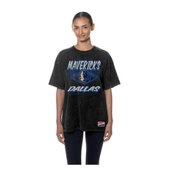 Dallas Mavericks Women's Throwback Mineral Wash Oversized T-Shirt Black - New Era