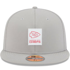 Kansas City Chiefs New Era 2025 Sideline 59FIFTY Fitted Hat - Gray Hats