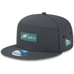 Philadelphia Eagles New Era 2025 Sideline Cold Weather Split Panel 9FIFTY Snapback Hat - Charcoal Hats