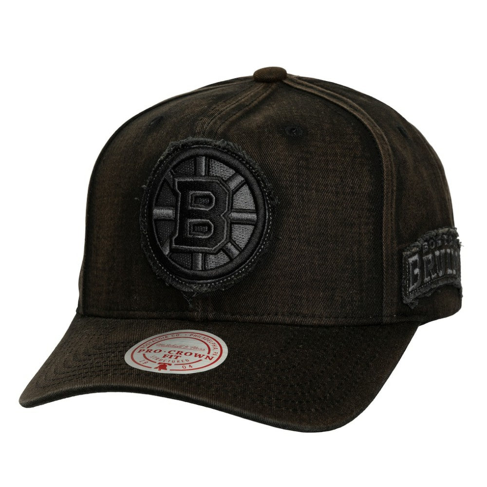 Boston Bruins Mitchell & Ness Downtown Snow Wash Pro-Crown Adjustable Hat - Black | US 202757463