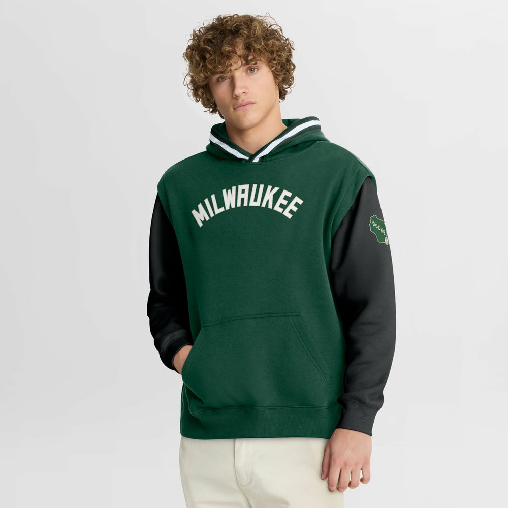 Milwaukee Bucks Half Court Shot Clock Fastbreak Hoodie Hunter Green/Black - Fanatics
