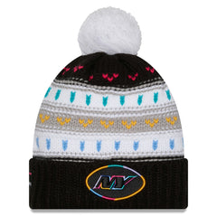 New York Jets New Era Women's 2025 NFL Crucial Catch Cuffed Knit Hat with Pom - Black Hats