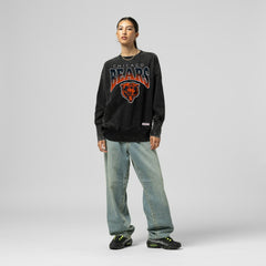 Chicago Bears Women's Delineate Mineral Wash Crewneck Sweatshirt - Black Sweatshirts
