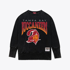 Tampa Bay Buccaneers Women's Delineate Mineral Wash Crewneck Sweatshirt - Black Sweatshirts
