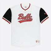 Scottie Pippen Chicago Bulls Player Mesh V-Neck Shirt White - Mitchell & Ness