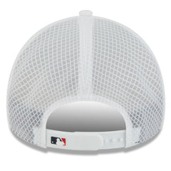 Boston Red Sox New Era 2026 Batting Practice Apex 9FORTY Adjustable Trucker Hat - White Hats