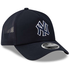 New York Yankees New Era 2026 Batting Practice Apex 9FORTY Adjustable Trucker Hat - Navy Hats