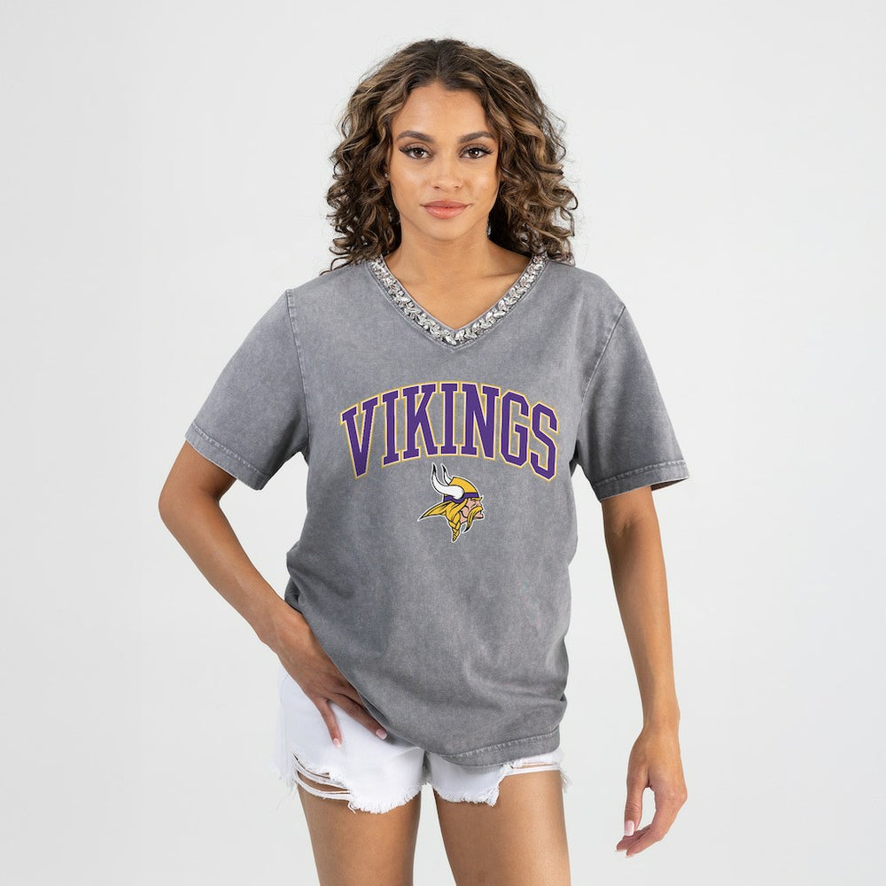 Minnesota Vikings Gameday Couture Women's Relaxed Iconic Edge Rhinestone V-Neck T-Shirt - Gray T-shirts