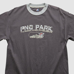 Pittsburgh Pirates Majestic 2008 T-Shirt - Gray - Vintage T-shirts