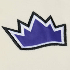 Sacramento Kings Hardwood Classics Chainstitch Premium Fleece Hoodie Cream - Mitchell & Ness