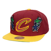 Cleveland Cavaliers x Billie Eilish Hardwood Classics Patch Snapback Hat Wine/Gold - Mitchell & Ness