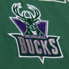 Milwaukee Bucks Hardwood Classics Throw It Back Premium T-Shirt Green - Mitchell & Ness