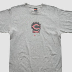 Cincinnati Reds Nike 2000s T-shirt - Heather Gray - Vintage T-shirts