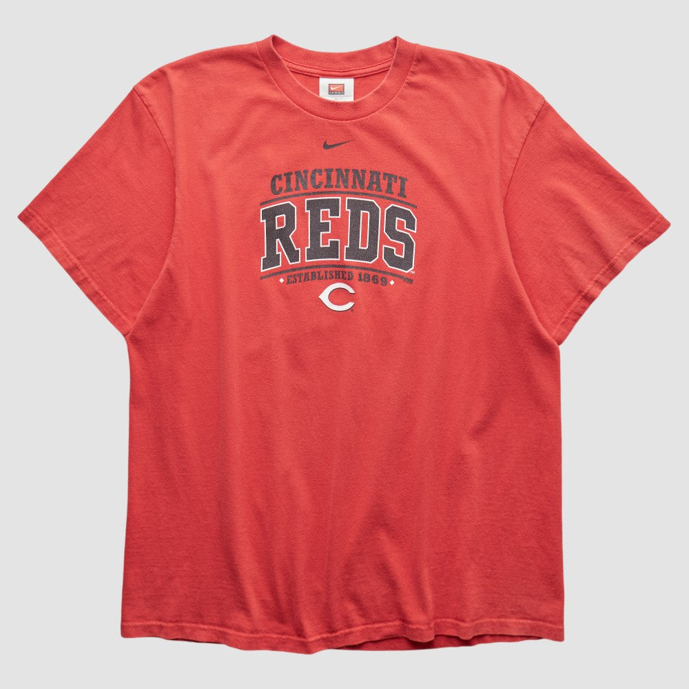 Cincinnati Reds Nike 2000s T-shirt - Red - Vintage T-shirts
