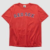 Boston Red Sox Lee Apparel 2000s T-shirt - Red - Vintage T-shirts