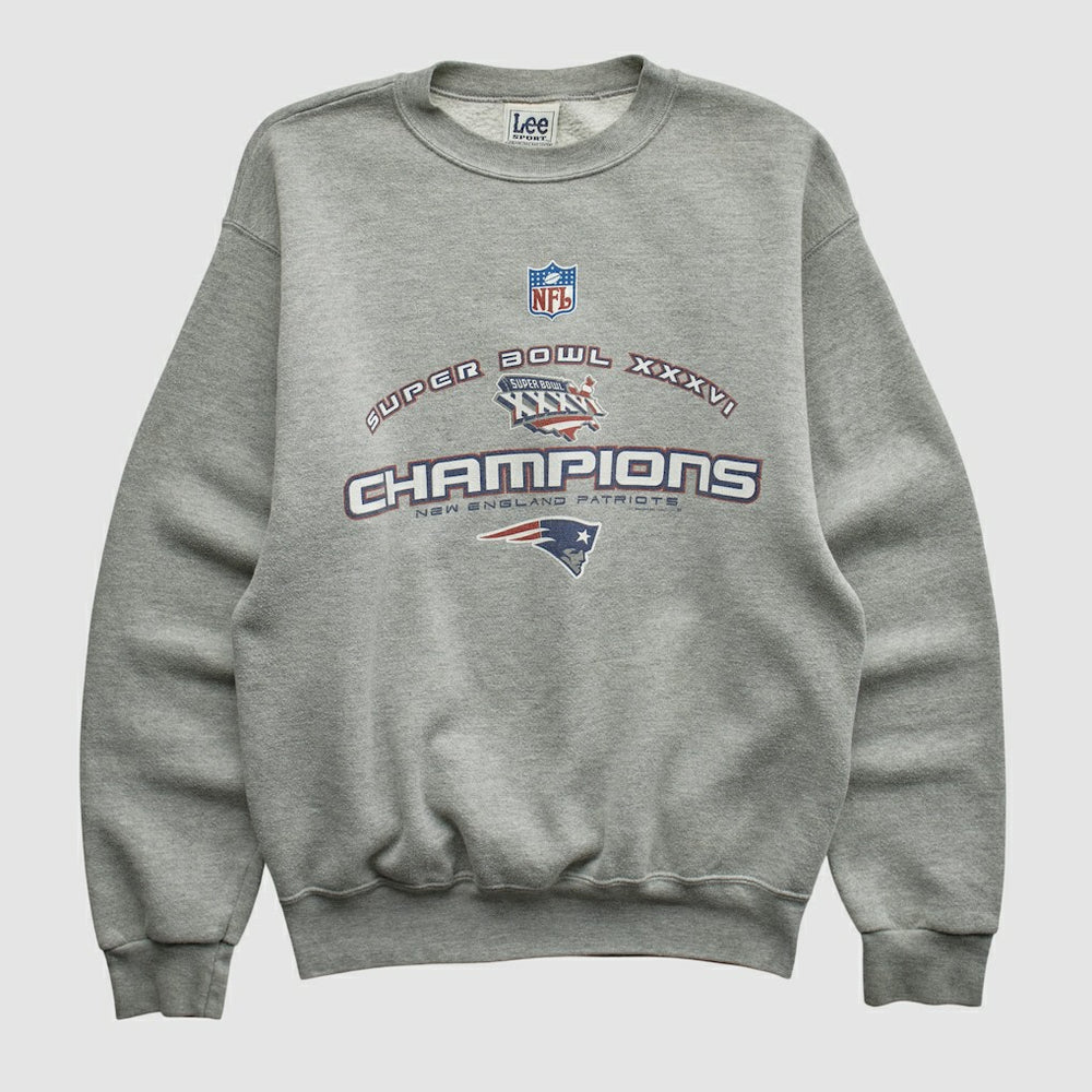 New England Patriots Lee Sport 2002 Pullover Sweatshirt - Heather Gray Pullover