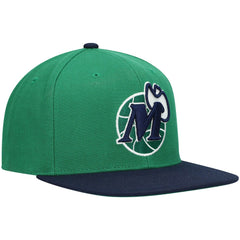 Dallas Mavericks Hardwood Classics Team Two-Tone 2.0 Snapback Hat Green/Navy - Mitchell & Ness outlet