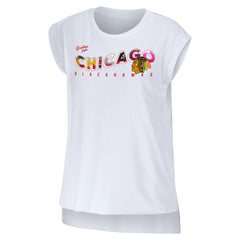 Chicago Blackhawks WEAR by Erin Andrews Women's Greetings From Muscle T-Shirt - White | US 4762622