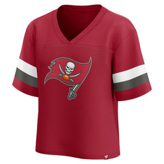 Tampa Bay Buccaneers Women's Established Jersey Cropped V-Neck T-Shirt - Red T-shirts