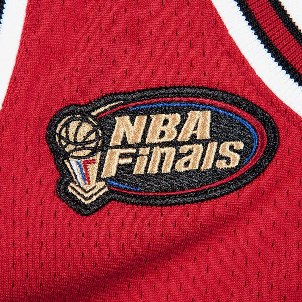 Chicago Bulls Authentic Jersey Road Finals Michael Jordan 1997-98 - Mitchell & Ness