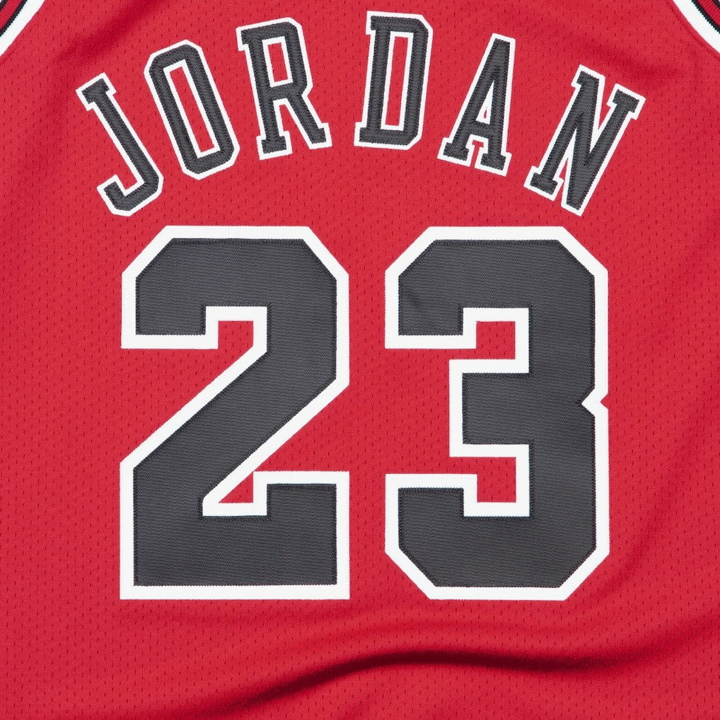 Chicago Bulls Authentic Jersey Road Finals Michael Jordan 1997-98 - Mitchell & Ness