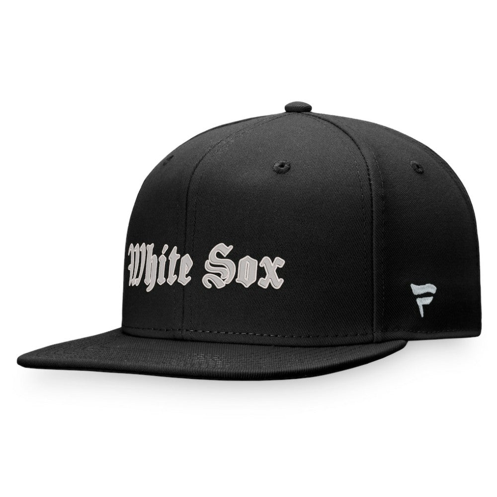 Chicago White Sox Fanatics Gothic Script Fitted Hat - Black Hats