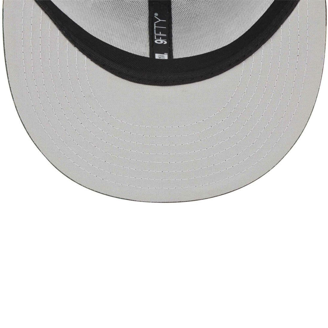 Tennessee Titans New Era Youth Main Trucker 9FIFTY Snapback Hat - Camo Hats