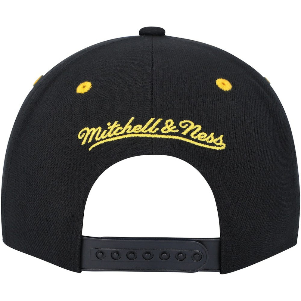 Boston Bruins Mitchell & Ness LOFI Pro Snapback Hat - Black | US 200023479
