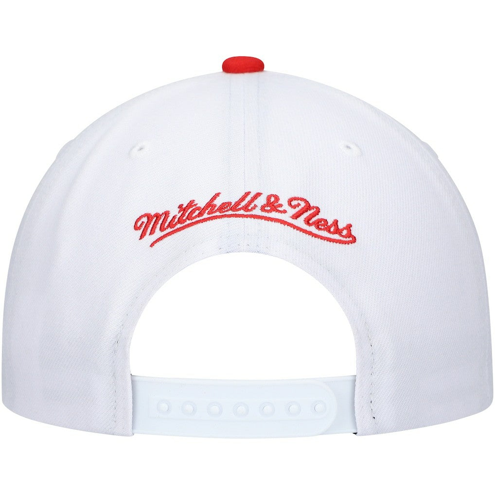 Chicago Bulls Hardwood Classics Core 2-Tone 2.0 Pro Snapback Hat White/Red - Mitchell & Ness