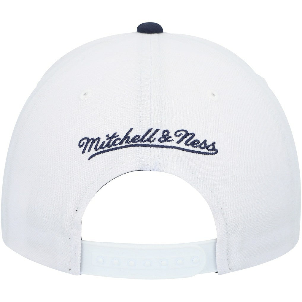 Dallas Mavericks Hardwood Classics Core 2-Tone 2.0 Pro Snapback Hat White/Navy - Mitchell & Ness