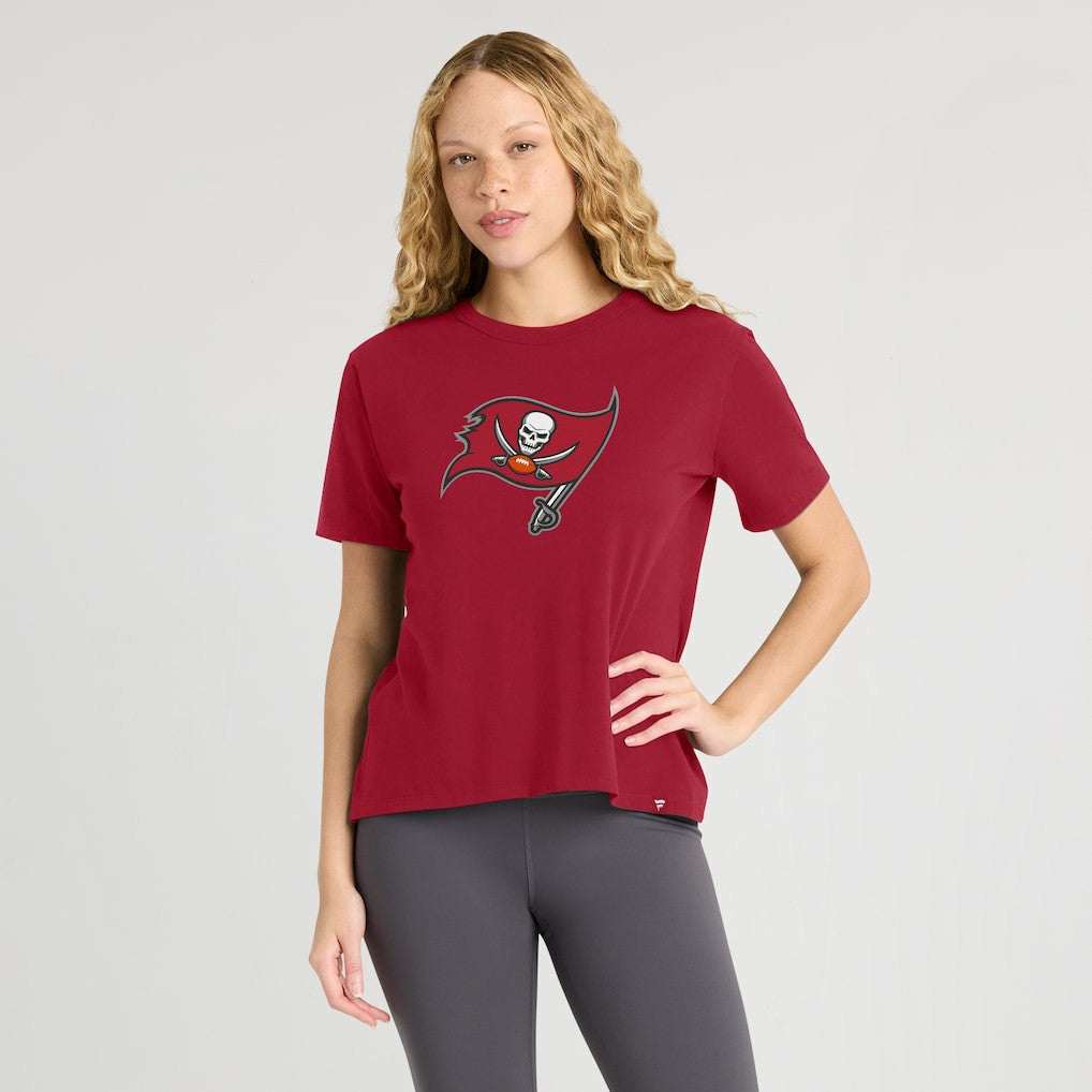Tampa Bay Buccaneers Women's Essential Legacy T-Shirt - Red T-shirts