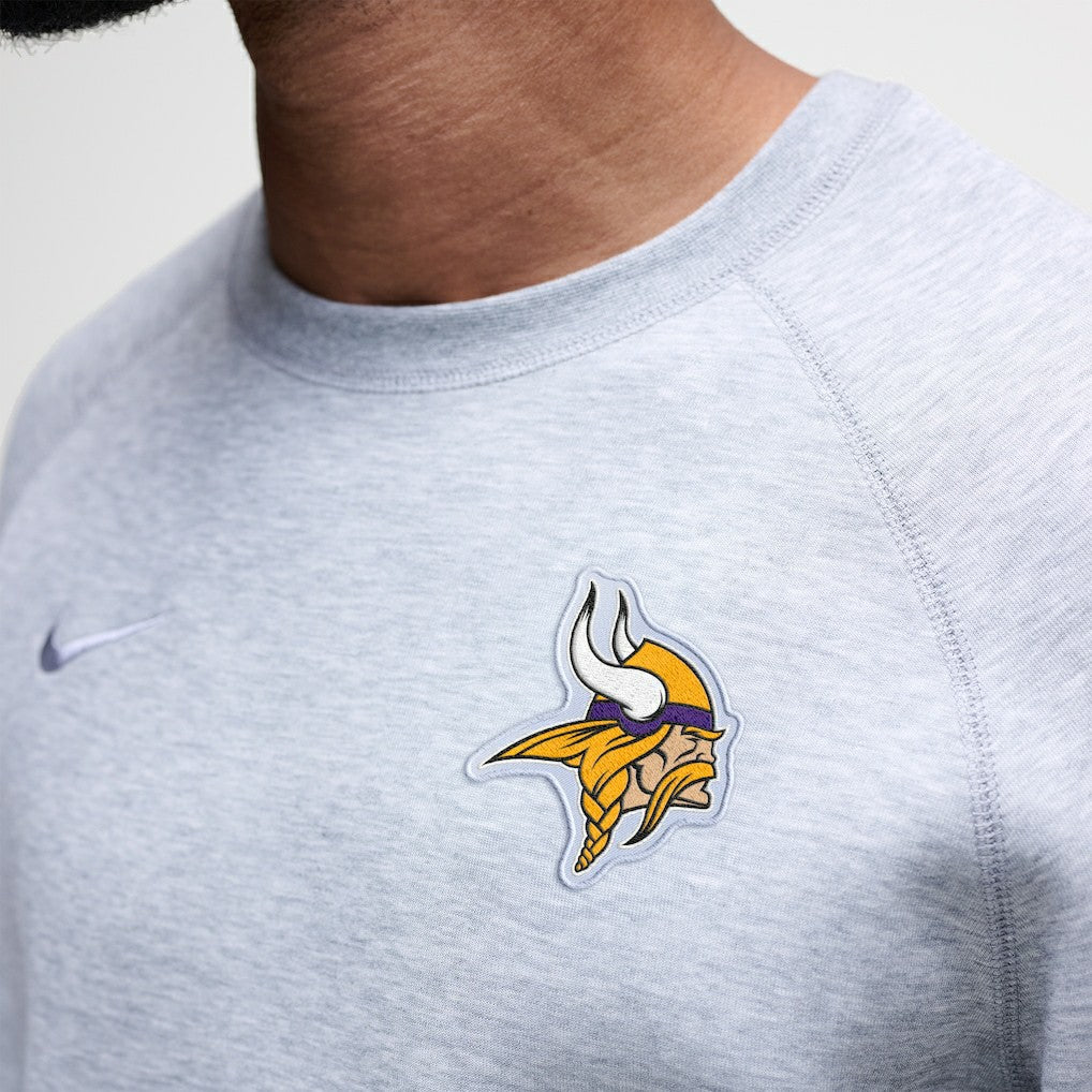Minnesota Vikings Tech Fleece Raglan Sweatshirt - Heather Gray Sweatshirts