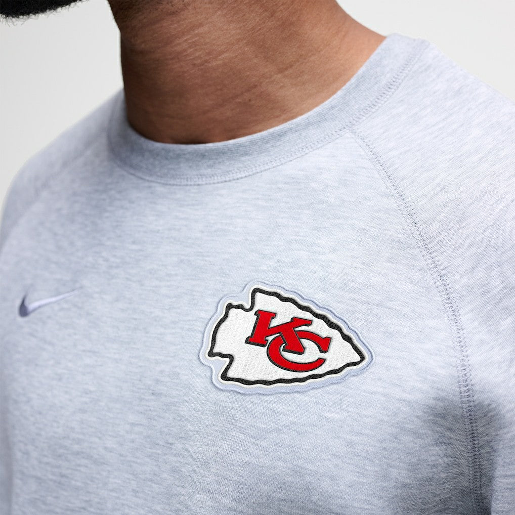 Kansas City Chiefs Tech Fleece Raglan Sweatshirt - Heather Gray Sweatshirts