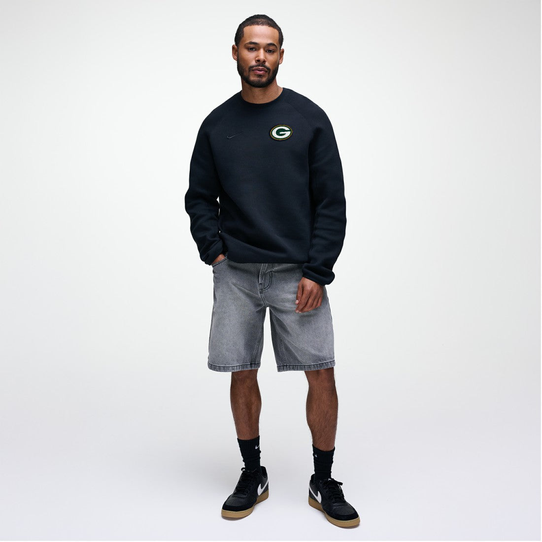 Green Bay Packers Tech Fleece Raglan Sweatshirt - Black Sweatshirts