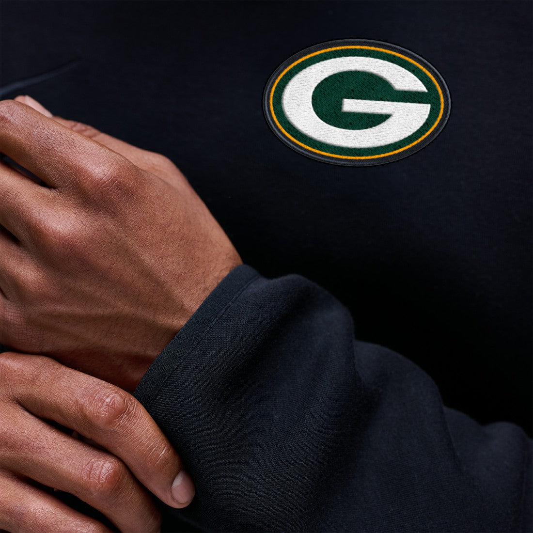Green Bay Packers Tech Fleece Raglan Sweatshirt - Black Sweatshirts