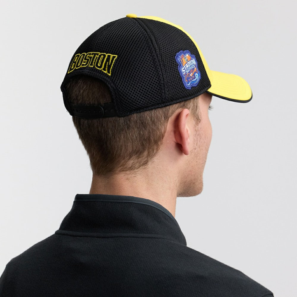 Boston Bruins Fanatics 2026 NHL Stadium Series Authentic Pro Adjustable Trucker Hat - Gold/Black | US 2001716787
